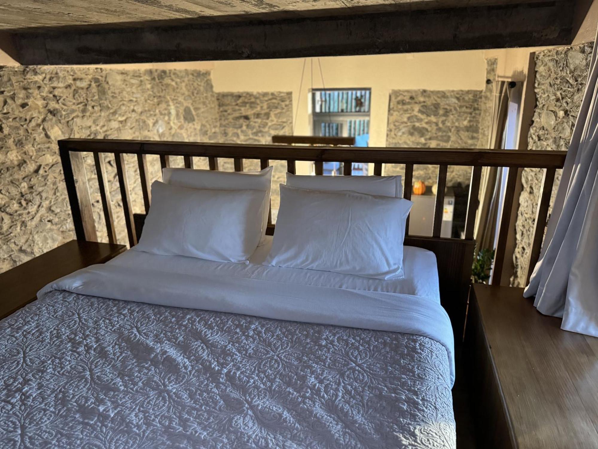 Villa Victoria Tiny Stone House Ponta do Pargo Esterno foto